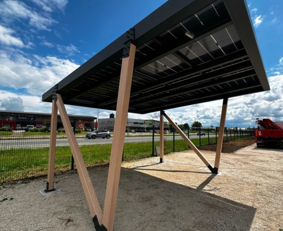Ombriere solaire Genelios Heol breizh 29 installateur panneaux solaires photovoltaique finistere