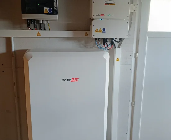 poseur solaredge Heol Breizh 29 photovoltaique finistere installation electricite generale 5
